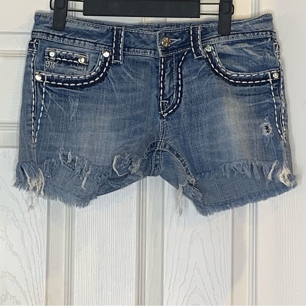 Miss Me Distressed Cropped Jean Shorts Size 28